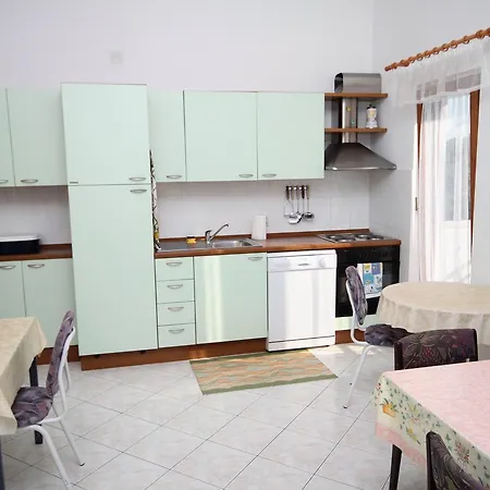 Triple Gornje Selo 5170c